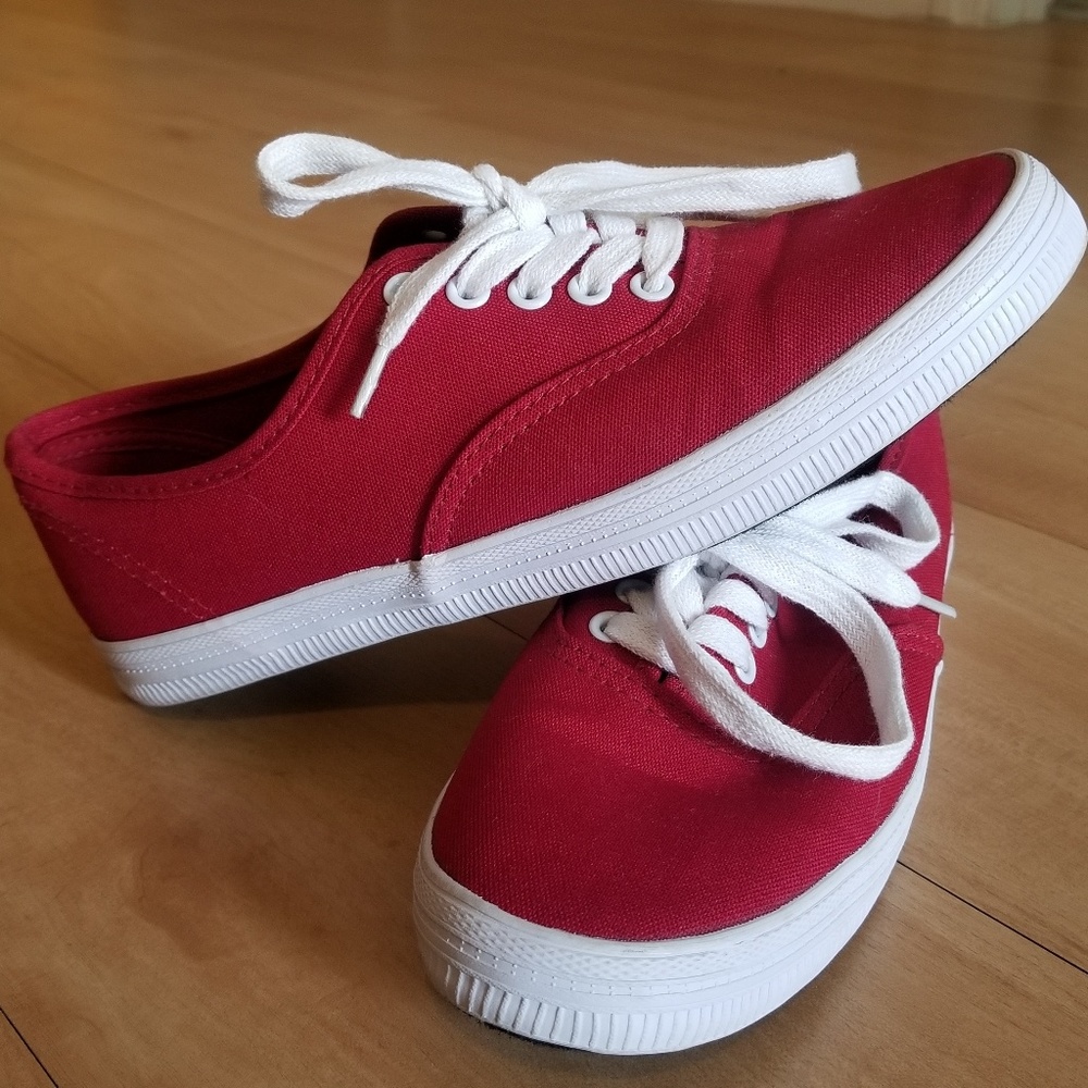 *SOLD* American Eagle Sneakers - Picture 3 of 7